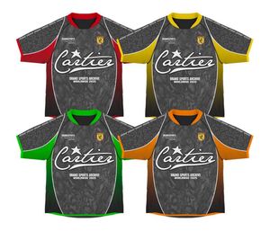Ensemble de t-shirts sportifs à manches longues pour hommes de couleur rouge, ensemble de polos à manches longues pour hommes de couleur contrastée avec short en jean imprimé - Product Image 2