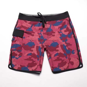 Shorts de basketball athlétiques au design unique, nouvelle mode streetwear, impression par sublimation personnalisée, shorts pour hommes très demandés - Product Image 2