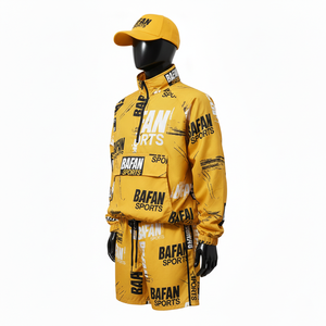 ชุดเซ็ตเสื้อแจ็คเก็ตและกางเกงขาสั้นผู้ชาย ผ้าโพลีเอสเตอร์น้ำหนักเบา ระบายอากาศ แห้งเร็ว สีเหลืองดำ พร้อมโลโก้แบบรีดร้อน ไซส์พลัส - Product Image 4