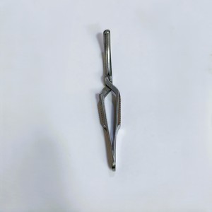 Rudraksh Medisystem Bulldog Abrazaderas 2 "Kit de instrumentos quirúrgicos manuales de acero inoxidable curvo Reutilizable Clase II para hospital - Product Image 2