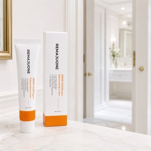ครีมบำรุงผิวหน้าเรเดียนซ์ เฟซ ครีม บาร์ริเออร์ มอยส์เจอร์ ล็อค เฮลตี้ โกลว์ แซลมอน ดีเอ็นเอ มอยส์เจอร์ไรเซอร์ รีจูวีเนติ้ง เฟซ ครีม - Product Image 1