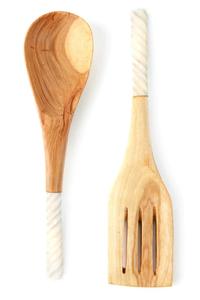 Juego de 2 utensilios de madera de acacia para servir ensaladas, diseño moderno, precio de fábrica al por mayor. - Product Image 2