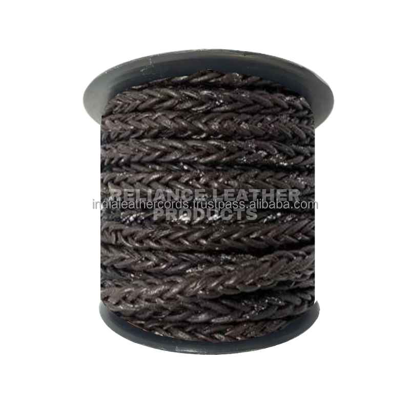 สีน้ำตาลเข้ม