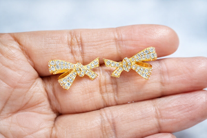 Pendientes de plata de ley 925 con diseño de lazo y circonita cúbica hechos a mano para mujer - Product Image 4