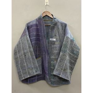 Chaqueta Kimono Kantha de patchwork 100% algodón hecha a mano, manga larga, cuello chal, ecológica, para mujer. - Product Image 3