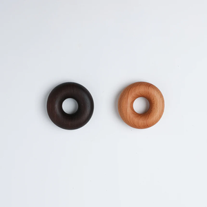Pince à donuts en bois classique faite à la main, prix de gros, pour le stockage de collations à la maison, pince de scellage pour donuts en bois - Product Image 3