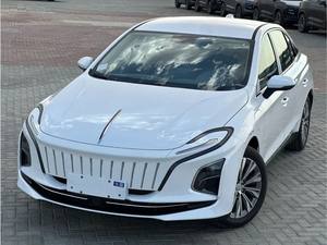 HO NG QI E-Q M5 Sedán Eléctrico de Lujo con Tracción en las Cuatro Ruedas, Batería de Litio, Neumáticos R18, Asientos de Cuero, Doble Tracción - Product Image 4