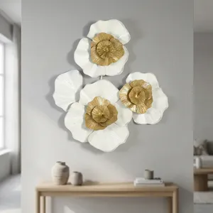 Décoration murale florale en métal doré et blanc de qualité supérieure, sculpture florale contemporaine, art mural décoratif 3D pour la maison, le bureau, l'hôtel - Product Image 4