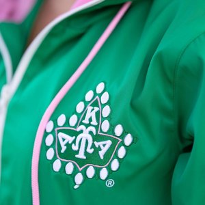 Chaqueta para todo tipo de clima AKA para mujer, color verde, con cremallera, con capucha, ligera, informal, elegante, para uso diario - Product Image 2