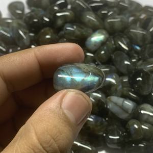 Labradorite naturelle de haute qualité dégringolée cristal artisanat 14mm bleu pierre semi-précieuse pierre de galet dégringolée de haute qualité - Product Image 4