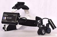Lampe frontale chirurgicale LED sans fil réglable et rechargeable 5W avec garantie d'un an pour l'examen ORL et médical