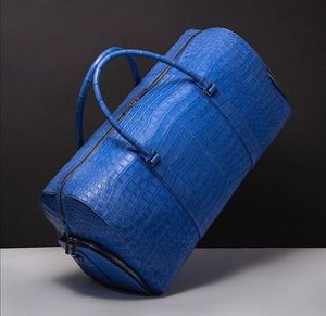 Bolsa de Viaje Unisex Azul con Estampado de Cocodrilo, Gran Capacidad, Cierre de Cremallera, Asa Suave - Product Image 1