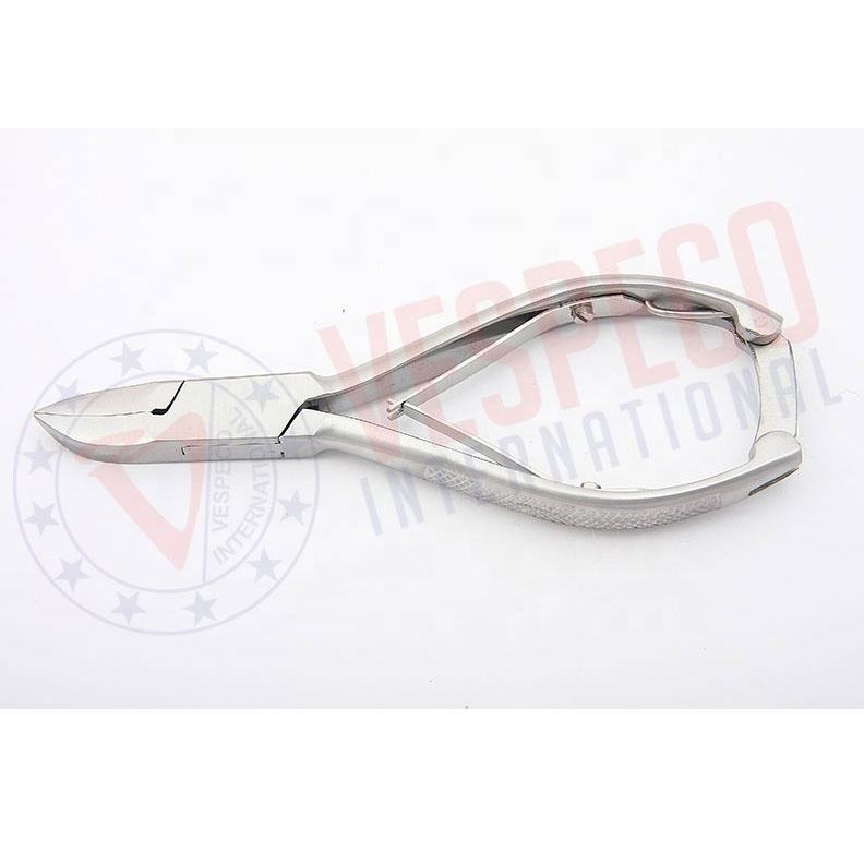 Finition polonaise ou mate selon les exigences du client.