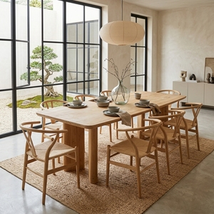 Table à manger scandinave en bois massif, plateau en panneau, pieds sur piédestal, finition chêne clair, style moderne Japandi, rectangulaire, grande table de cuisine - Product Image 4