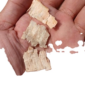 Copeaux de pin de haute qualité du Vietnam Grandes quantités d'exportation pour les meubles et l'agriculture - Product Image 1