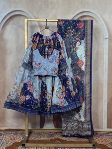 Lehenga Choli de Diseño Étnico Tradicional Indio para Bodas, con Estampado Digital y Bordado, para Ocasiones Especiales, para Mujeres - Product Image 4