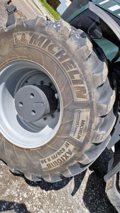 Tracteur agricole Massey Ferguson 8737 - Product Image 5