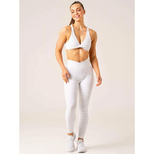 เลกกิ้งผู้หญิงรุ่นใหม่ล่าสุด ดีไซน์เอวสูงกระชับรูปร่าง แฟชั่นชุดออกกำลังกายสำหรับผู้หญิง พร้อมบริการ OEMOMD - Product Image 5