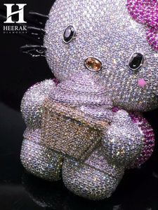 จี้แมวน่ารักแบบ Iced Out สไตล์การ์ตูน ประดับเพชรแล็บโกรว์ จี้ฮิปฮอปสุดหรู เครื่องประดับสั่งทำพิเศษสำหรับผู้ชายและผู้หญิง - Product Image 5