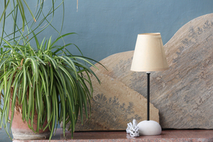 Cameron exporte des lampes artisanales de haute qualité en fibre de banane 100% organique, purement recyclées et fabriquées à Rajasthan. - Product Image 4