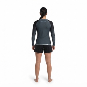 Rashguard de compression Premium OEM pour femmes BJJ MMA 210GSM en polyester recyclé, sublimation, manches longues, pour adultes, anti-humidité - Product Image 2