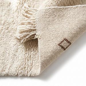 Luxury Ivory Hand Knotted Wool Area Rug Classic Floral Pattern Soft Plush Flat Pile Medium Thickness No Backing Long Lasting - Product Image 6