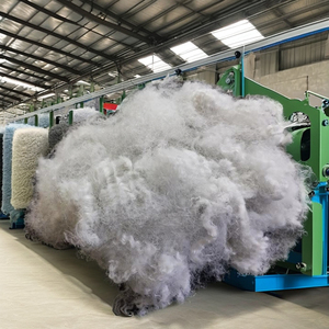 Fibra Reciclada 4D HD Blanca Holow Sin Silicona del Fabricante Vikohasan para Rellenar Juguetes, Almohadas, Cojines de Sofá, Mantas y Edredones - Product Image 1
