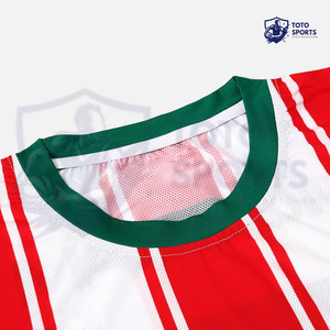 Nuevo Producto, Superventas, Uniforme de Fútbol Profesional Ligero y Transpirable de Tela de Poliéster, con el Mejor Servicio y Logotipo Personalizado - Product Image 3