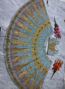 Lehenga Choli Tradicional de Diseño Indio-Pakistaní de Satén, 3.5 Metros, Estilo Flare Can Can, para Diwali, Bodas, Fiestas, Verano e Invierno - Product Image 4
