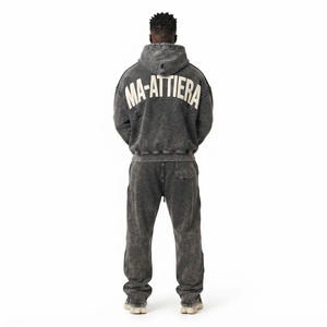 Conjunto de Sudadera con Capucha y Pantalones Jogger para Hombre, Personalizado, con Lavado Ácido, Gris, con Pedrería, de Algodón y Felpa, Estilo Urbano, Talla Grande, OEM, Venta al Por Mayor - Product Image 2