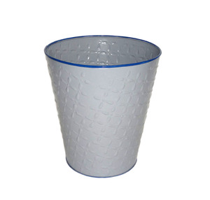 Premium Decorative Iron Waste Bin for Bathroom Kitchen and Bedroom Organization - Product Image 4