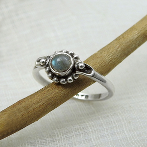 Anillo Apilable de Labradorita Natural Royal Bloom, Plata de Ley 925, Joyería Elegante, Regalo de Aniversario para Ella - Product Image 6