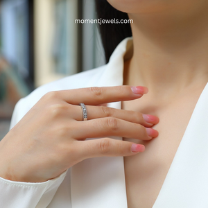 Anillo de Plata de Ley 925 Chapado en Oro Real de 18K con Moissanita para Mujer, Estilo Clásico Simple, Anillo de Banda con Incrustaciones de Color Sólido, para Regalo - Product Image 4
