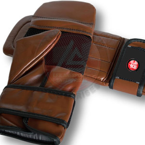 Mitaines de boxe professionnelles en cuir, très vendues, avec logo personnalisé, évacuation de l'humidité, sangle auto-agrippante, unisexe - Product Image 2