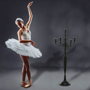 Porte-bougie noir à 5 niveaux pour le coin latéral, le salon, la chambre, la salle à manger, la décoration d'événements et l'aménagement intérieur - Product Image 4