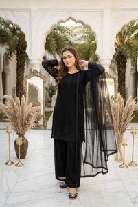 Conjunto de Kurta y Palazzo para Mujer, Premium, en Georgette Sintético Pesado, Bordado con Cuentas, con Dupatta con Borde de Encaje en los Cuatro Lados - Product Image 2