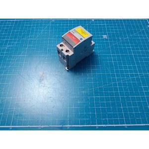 Série Fuji CP30F - Protecteur de circuit bipolaire MCP CP30FM-2P010, utilisé comme pièce détachée pour équipement semi-conducteur d'époque - Product Image 5