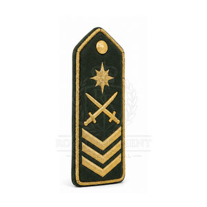 Insigne de grade personnalisé avec un design élégant, un tissu résistant et une finition soignée pour les uniformes, les vestes et les accessoires. - Product Image 6