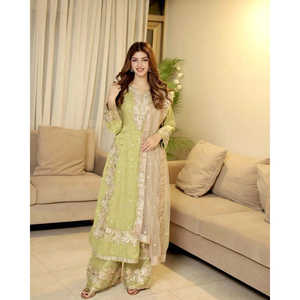 Conjunto de Top de Seda Rojo, Pantalones Palazzo y Dupatta para Mujer, Diseño Aarohi, Talla M, Elegante Traje para Fiesta - Product Image 6