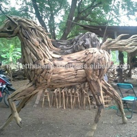 Sculpture de cheval en bois flotté Art Déco Décoration de Noël pour la maison