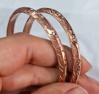 Juego de Pulseras y Anillo de Corazón de Aleación de Cobre con Mantra Religioso Asthamangal - Joyería Romántica Unisex Hecha a Mano con Engaste de Canal