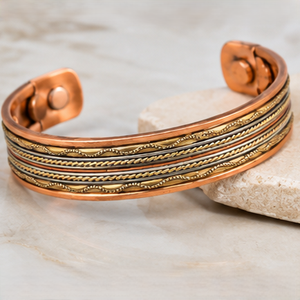 Elegante Brazalete Magnético de Cobre Puro con Detalle de Diamantes Tribales, Artesanía Exquisita, Regalo Promocional Novedoso - Product Image 5