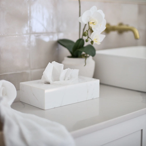 Caja de pañuelos de mármol en forma de cubo, soporte de pañuelos de piedra hecho a mano de lujo, elegante accesorio de decoración para el hogar y el baño. - Product Image 4