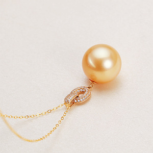 Collar con Colgante de Perla de Agua de Mar de Nanyang de 18K, Redonda, con Ligeras Imperfecciones, Cadena Fina para Clavícula - Product Image 3