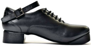 Chaussures de danse irlandaise artisanales pour femmes avec boucles en cristal, semelle en daim, légères, en cuir de vachette pur pour la danse en pas. - Product Image 6