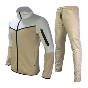 Survêtement de football entièrement personnalisé de haute qualité, tenue de jogging par sublimation, survêtement tissé confortable pour homme, tenue décontractée d'équipe - Product Image 6