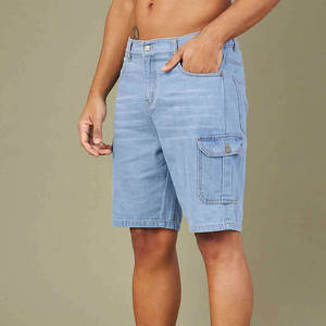 Shorts en jean classiques bleu clair pour homme, coupe slim moderne, style urbain, décontractés pour l'été - Product Image 3