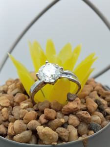 Bague de fiançailles classique pour femme en or massif 14K avec diamant solitaire de 2 carats, certifié VVS, cultivé en laboratoire, pour IGI - Product Image 4