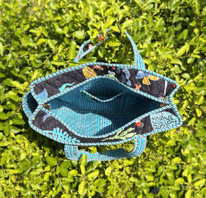 Sac fourre-tout en coton matelassé fait main, motif ethnique imprimé à la main, coloré, thème océan - Product Image 6
