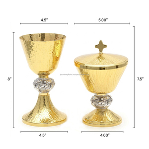 Juego de Cáliz y Ciborio para Iglesia Católica, Latón con Textura Martillada a Mano, Acabado de Alto Brillo, Tapa con Cruz, Juego de Recipientes Litúrgicos para Comunión - Product Image 2
